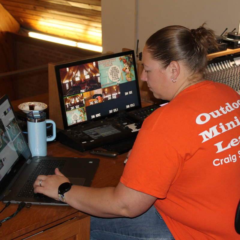 Nicole running the live stream